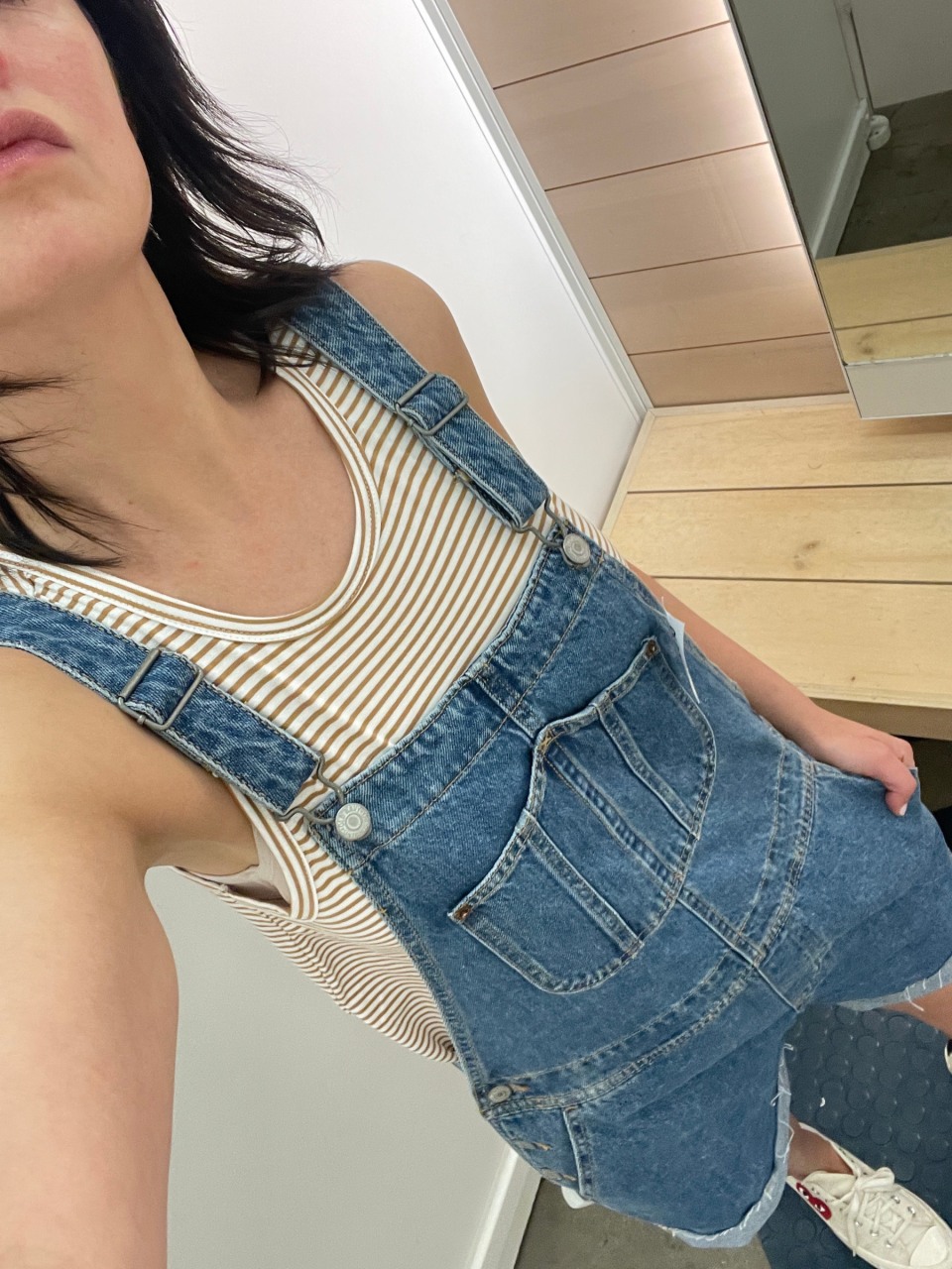 <h1 class="title">overalls - 1</h1><cite class="credit">Original image by *Glamour* commerce director Brie Schwartz</cite>