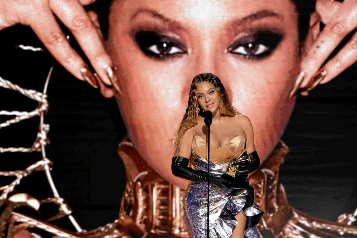 Beyoncé sur la scène des Grammy Awards le 5 février dernier à Los Angeles.  - Credit:KEVIN WINTER / GETTY IMAGES NORTH AMERICA / Getty Images via AFP