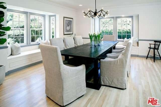 <p>There’s also a large dining room for entertaining guests. (Realtor.com) </p>