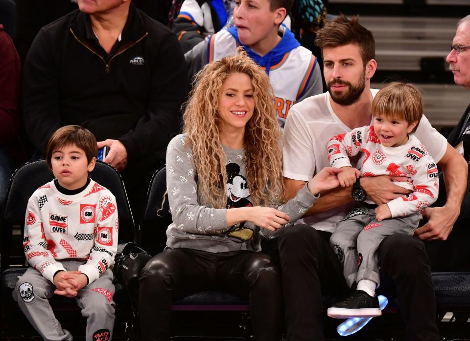 new york, ny december 25 milan pique mebarak, shakira, sasha pique mebarak and gerard pique attend the new york knicks vs philadelphia 76ers game at madison square garden on december 25, 2017 in new york city photo by james devaneygetty images