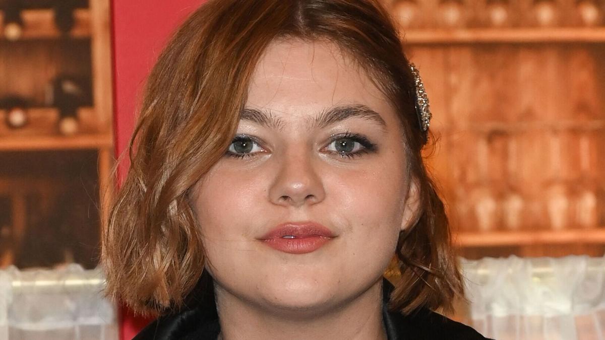 Louane : voici pourquoi elle n'a pas pu aller saluer ses fans après un  concert, c'était dangereux…