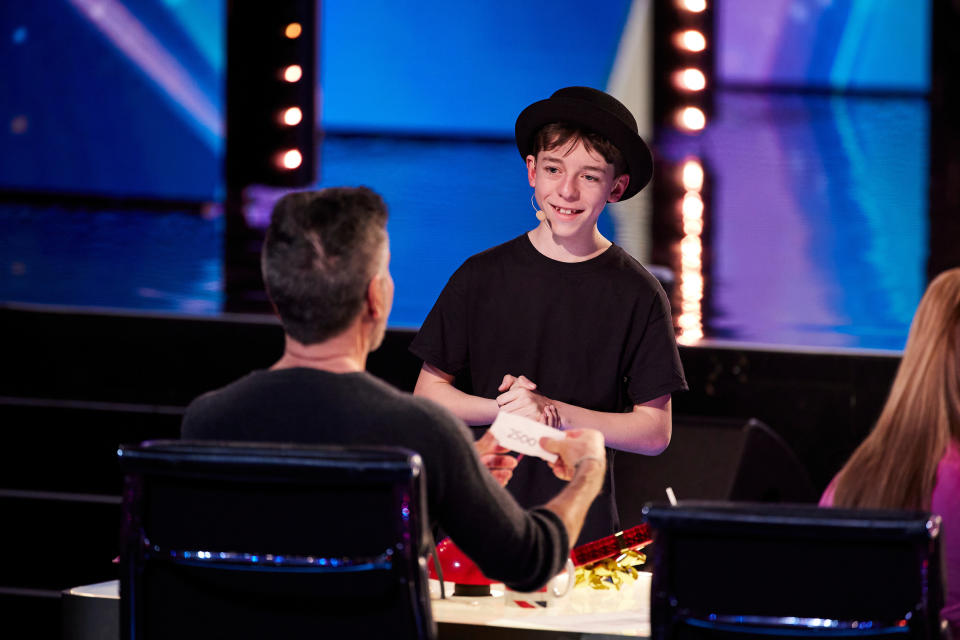 Teenage magician Cillian O'Connor wowed Simon Cowell with his tricks. (ITV)