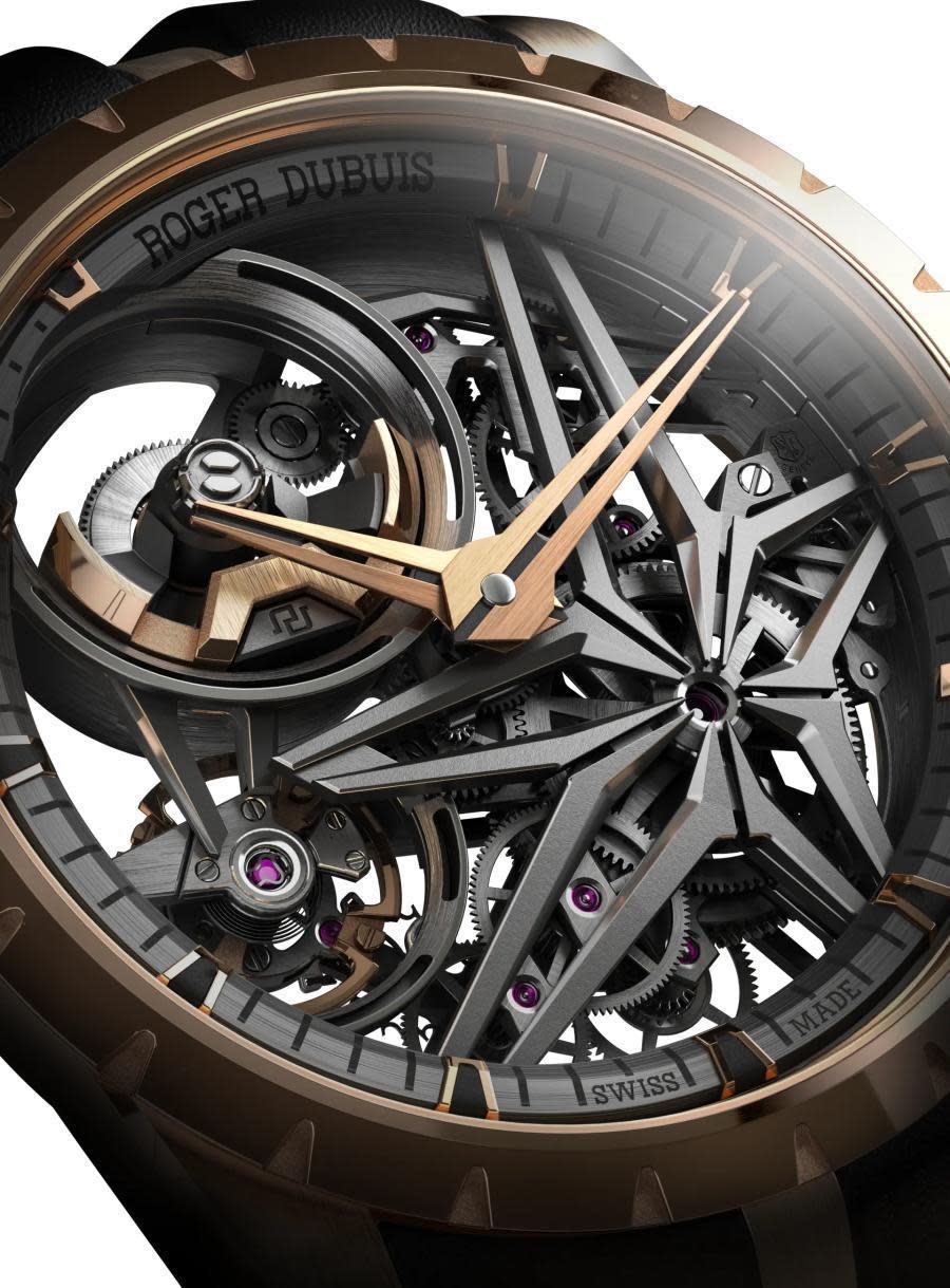 ROGER DUBUIS的全新「王者系列」Monobalancier單擺輪腕錶的機芯細節。