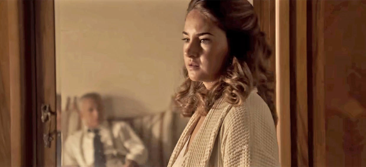 Shailene Woodley as Lina Lardi in 