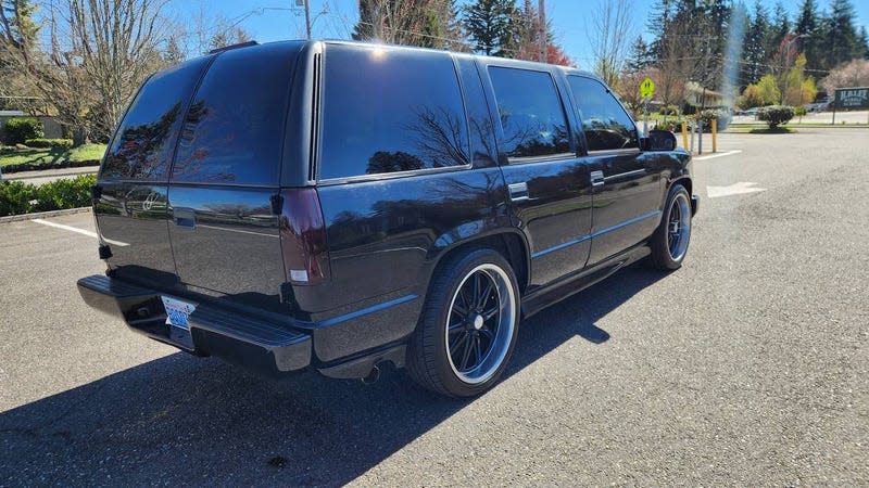 Photo: <a class="link " href="https://portland.craigslist.org/mlt/cto/d/portland-2000-chevy-tahoe-limited-rare/7732551786.html" rel="nofollow noopener" target="_blank" data-ylk="slk:Craigslist;elm:context_link;itc:0;sec:content-canvas">Craigslist</a>