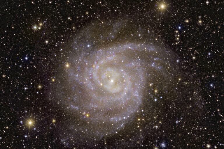  NGC 6744, la galaxia considerada una de las más similares a la Vía Láctea