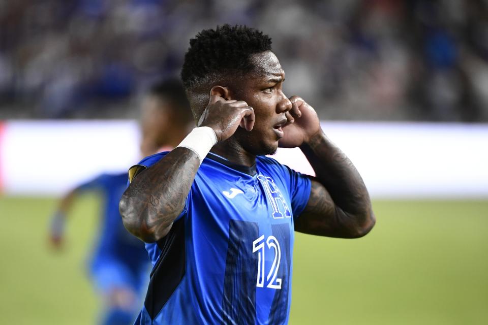 Romell Quioto, delantero de Honduras, festeja un gol ante Panamá, durante el partido de la Copa de Oro realizado el sábado 17 de julio de 2021 en Houston (AP Foto/Justin Rex)