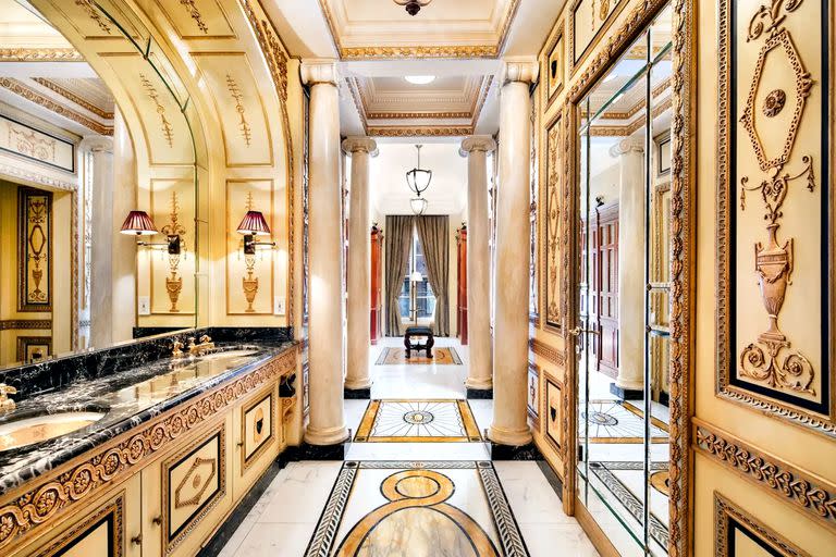 Sale a la venta la mansión de Gianni Versace en New York