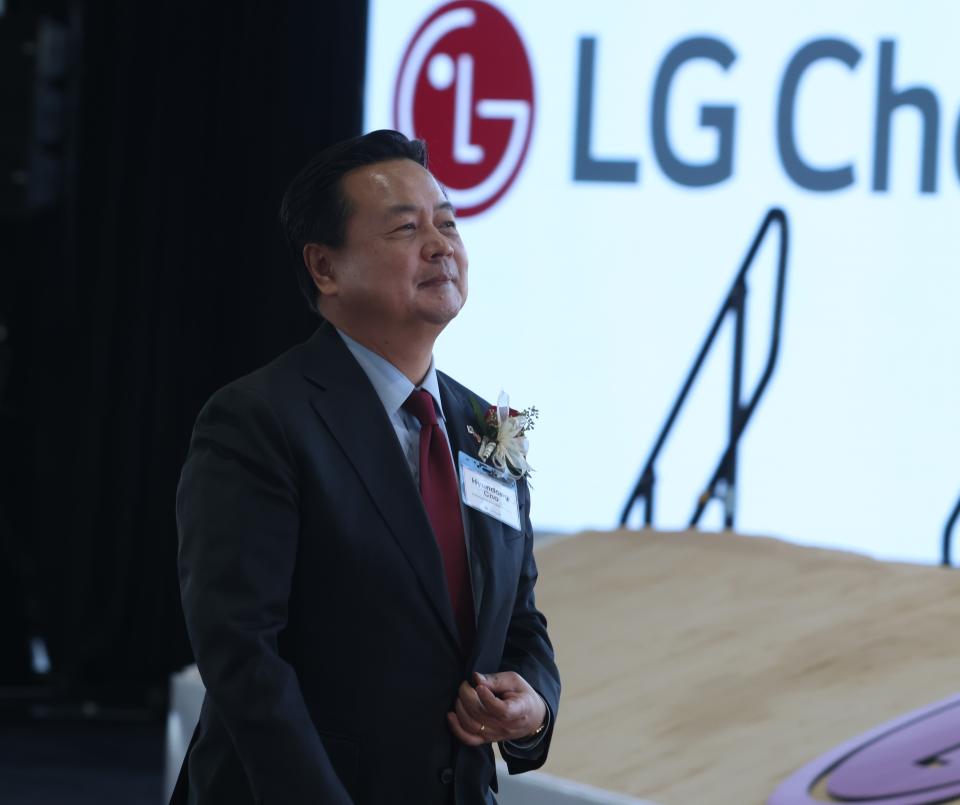 Hyundong Cho, Korean Ambassador to the U.S. attends the groundbreaking ceremony of LG Chem, cathode manufacturing company, on Dec. 19 in Clarksville, Tenn.