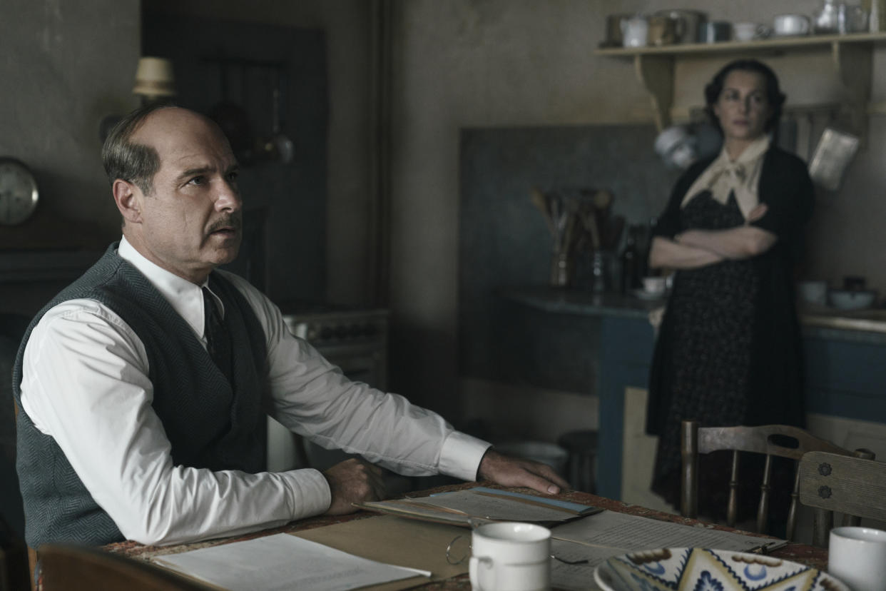 Otto Frank (Liev Schreiber) and Edith Frank (Amira Casar) in A Small Light. (Disney+)