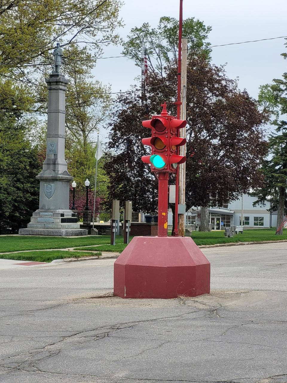 Downtown Toledo's lone traffic light, seen on Saturday, May 5, 2023.