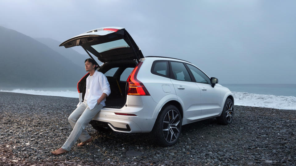 Volvo 邀請金馬影帝張震為 XC60 拍攝形象影片