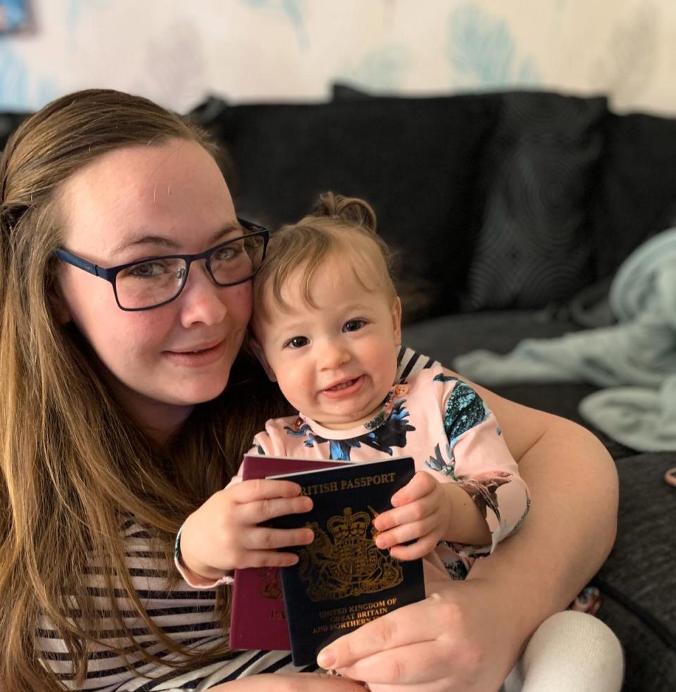 Danielle Hugman, 25, applied for Willow-Rose's passport in February and it arrived at her home in Lowerstock, Suffolk, on Thursday. (SWNS)