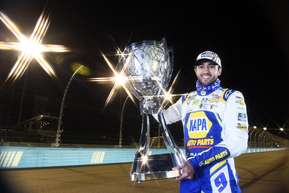 AVONDALE, ARIZONA - NOVEMBER 08:  (EDITOR'S NOTE: This image was created using a starburst filter) Chase Elliott, driver of the #9 NAPA Auto Parts Chevrolet, poses for a photo after winning the NASCAR Cup Series Season Finale 500 and the 2020 NASCAR Cup Series Championship at Phoenix Raceway on November 08, 2020 in Avondale, Arizona. (Photo by Jared C. Tilton/Getty Images)