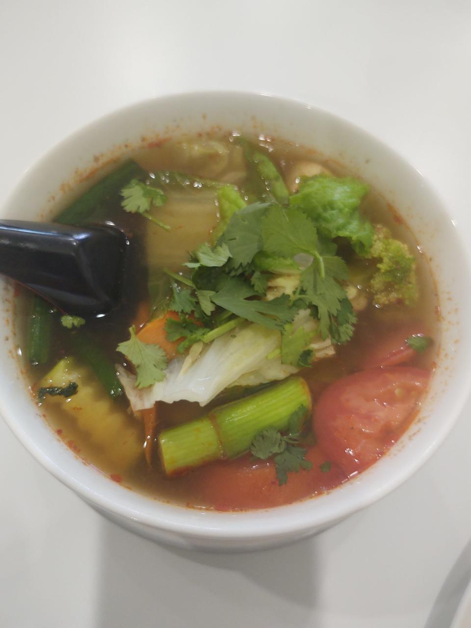 At JaneJira in Vero Beach, the light and tasty hot and sour lemongrass soup infused with many Thai herbs just might be the perfect answer when the common cold has a person feeling under the weather.