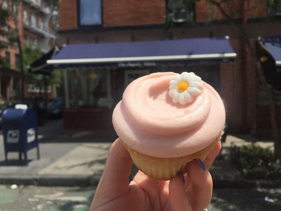 Magnolia Cupcake