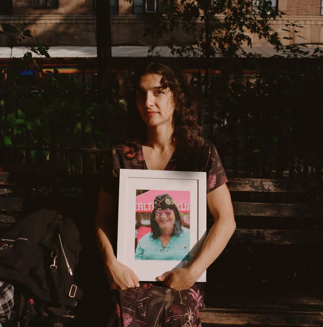 The author, Lara Americo, with a photo of Janice. (Photo: Yael Malka for HuffPost)