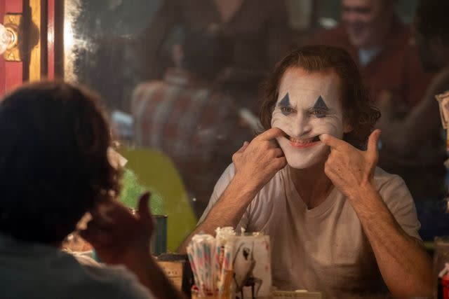 Niko Tavernise Joaquin Phoenix in 'Joker,' 2019