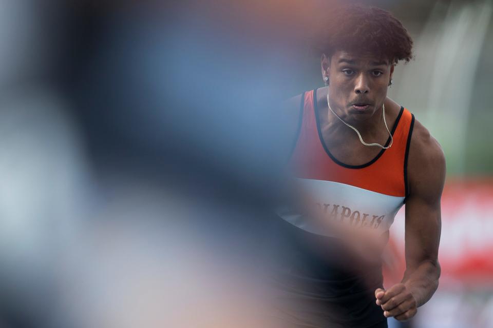 Mediapolis' Anthony Isley competes in the distance medley during the 2022 Iowa high school track and field state championships at Drake Stadium Friday, May 20, 2022 in Des Moines.