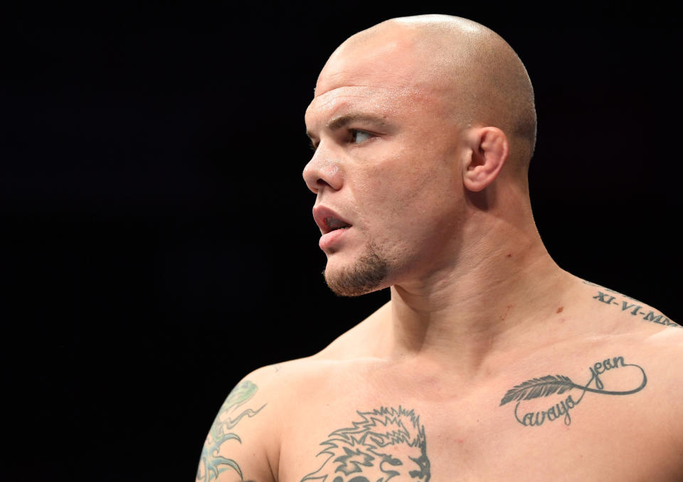 Anthony Smith prepares to fight Volkan Oezdemir in their light heavyweight bout during UFC Fight Night at Avenir Centre on Oct. 27, 2018 in Moncton, New Brunswick, Canada. (Getty Images)