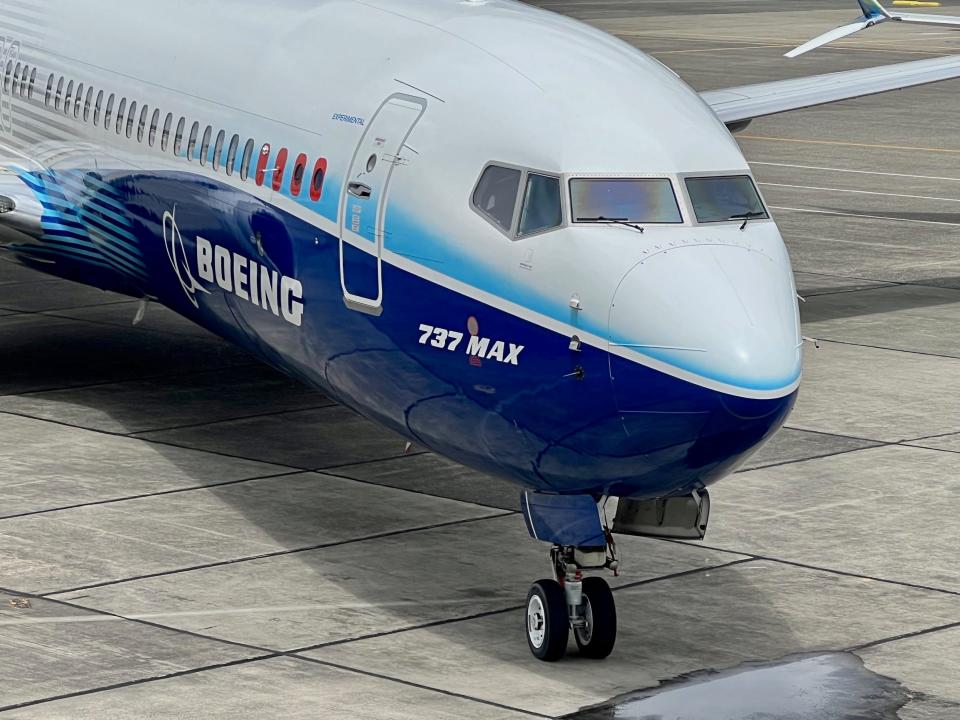 Boeing 737 MAX 10.