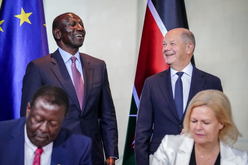 In the presence of German Chancellor Olaf Scholz (2nd R) and President of Kenya William Samoei Ruto (2nd L), Nancy Faeser (R), German Minister of the Interior and Home Affairs, and Musalia Mudavadi (L), Foreign Minister of Kenya, sign a migration agreement at the Federal Chancellery. The agreement is intended to promote the recruitment of skilled workers from Kenya and facilitate the repatriation of rejected asylum seekers from Germany to the East African country. Kay Nietfeld/dpa