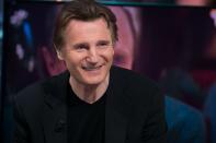 Liam Neeson begann seine Filmkarriere als Charakterdarsteller ("Schindlers Liste"), ist mittlerweile aber vor allem in Actionfilmen zu sehen. Diese Entwicklung deutete sich auch schon vor seiner Karriere an - als Neeson noch als Lehrer arbeitete: Da schlug er einen Schüler ins Gesicht, der ihn mit einem Messer bedrohte. Das war dann auch das Ende seiner Lehrerlaufbahn ... (Bild: Pablo Cuadra/Getty Images)