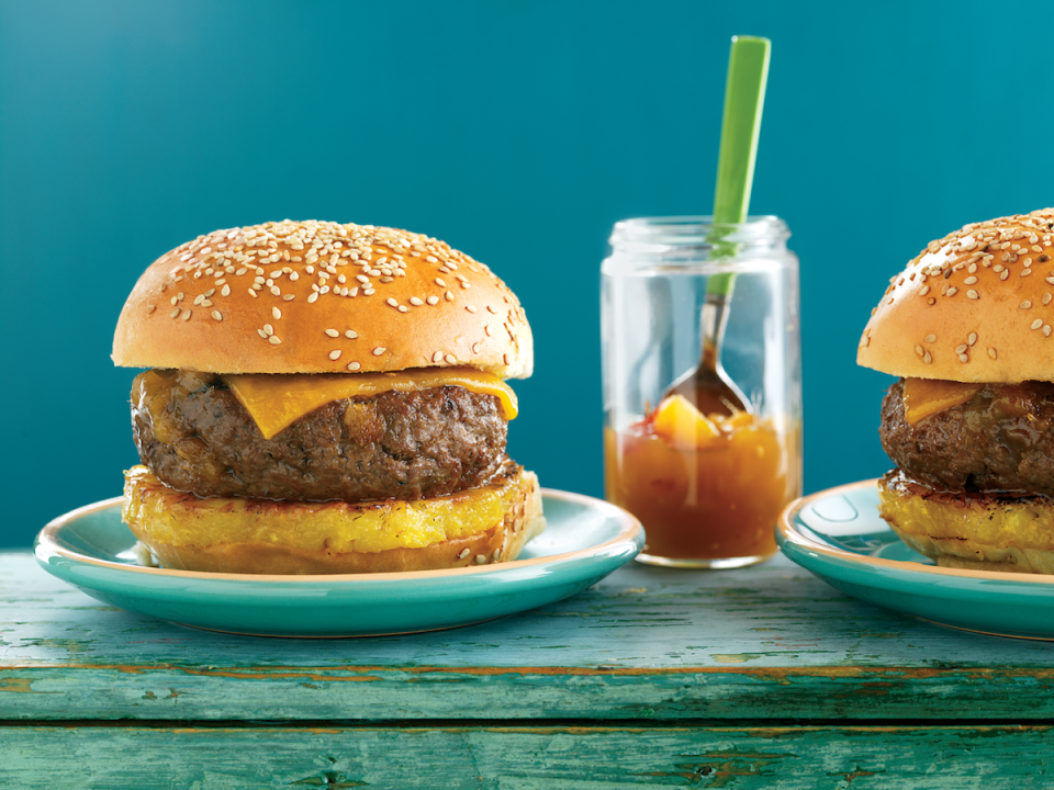 Caribbean Cheeseburgers With Grilled Pineapple