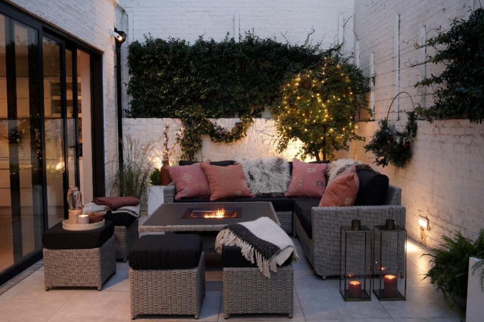 <p> A coffee table that doubles up not only as a fire pit but also as a drink cooler and barbecue... That&apos;s our kind of fire pit garden. Nod to luxury a little more by choosing the finishing rattan weave as above or surrounding fabric to suit your outdoor sofas and armchairs too.&#xA0; </p> <p> Jonny Brierley, CEO of Moda Furnishings recommends, &apos;If you are hosting guests in your garden in the evening, make sure the fire pit is lit before guests arrive. This creates a wow factor as they step into the garden, and also helps them to relax more quickly.&apos;&#xA0; </p> <p> &apos;Firelight is said to create a more intimate setting, allowing guests to relax and talk, letting their guards down at the end of the day. The fire provides a visual, psychological comfort from which you and your guests will benefit.&apos;&#xA0; </p>