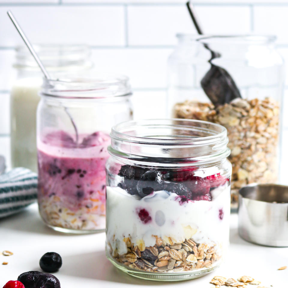 3-Ingredient Overnight Berry Muesli