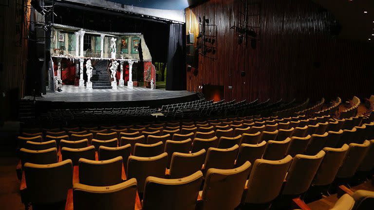 La imponente sala Martín Coronado para el momento de su reapertura, luego de la obra integral que se realizó en el Teatro San Martín