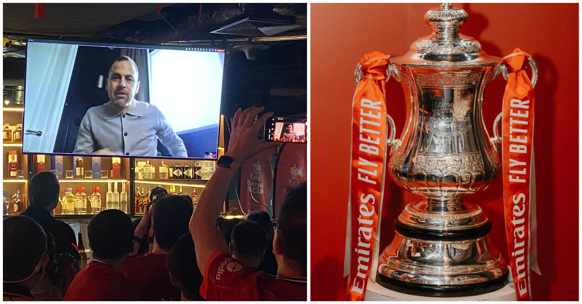 Former England international Joe Cole (left) chatting with fans during the FA Cup Asia Pacific Trophy Tour in Singapore. (PHOTOS: Yahoo News Singapore)