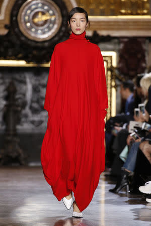 A model presents a creation by British designer Stella McCartney as part of her Fall/Winter 2016/2017 women's ready-to-wear collection show in Paris, France, March 7, 2016. REUTERS/Benoit Tessier