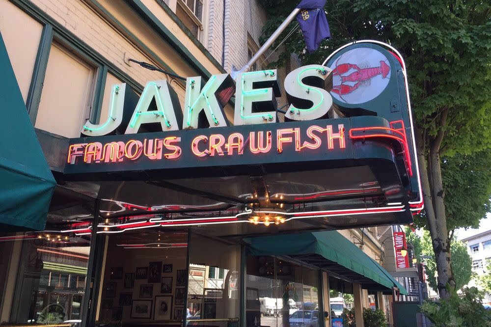 jake's famous crawfish exterior