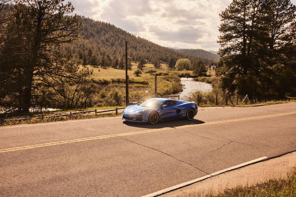 2024 chevrolet corvette e ray