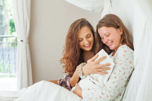   <span class="attribution"><a class="link " href="https://www.shutterstock.com/image-photo/sister-visiting-young-mother-her-newborn-247664557" rel="nofollow noopener" target="_blank" data-ylk="slk:Mila Supinskaya Glashchenko/Shutterstock;elm:context_link;itc:0;sec:content-canvas">Mila Supinskaya Glashchenko/Shutterstock</a></span>