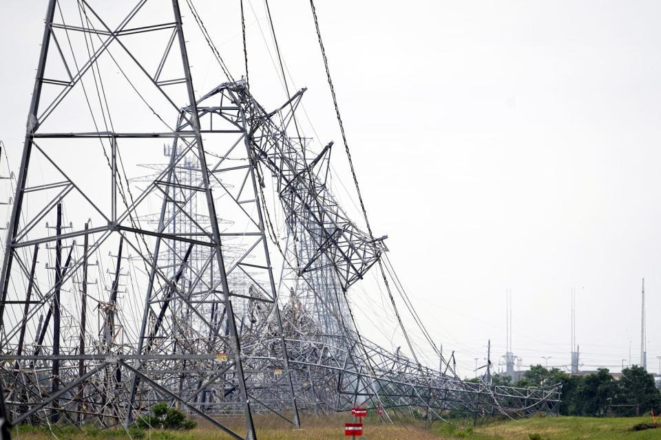 Power cables down (David J. Phillip / AP)