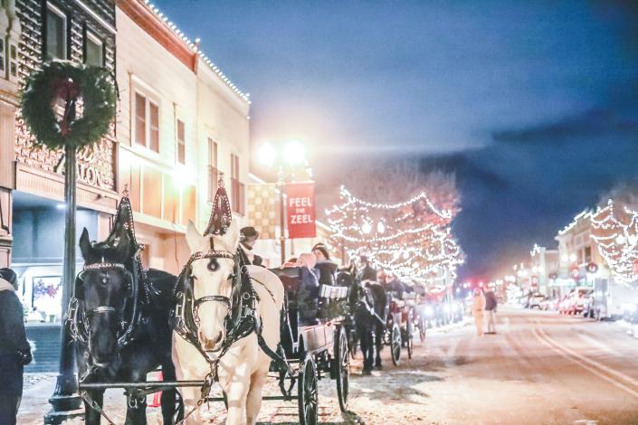 Horse-drawn carriage rides down Zeeland&#39;s Main Avenue will be offered this week as part of &quot;Feel the Zeel of Giving,&quot; an annual holiday event.