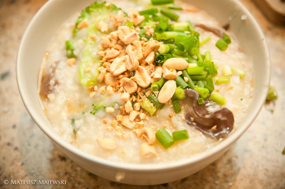 congee with mushrooms and peanuts