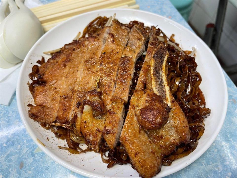 豬扒黑豉油乾撈麵（圖：Openrice）
