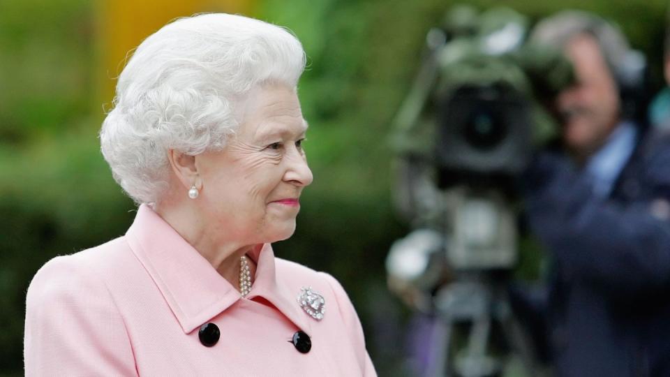 royals visit rhs chelsea flower show