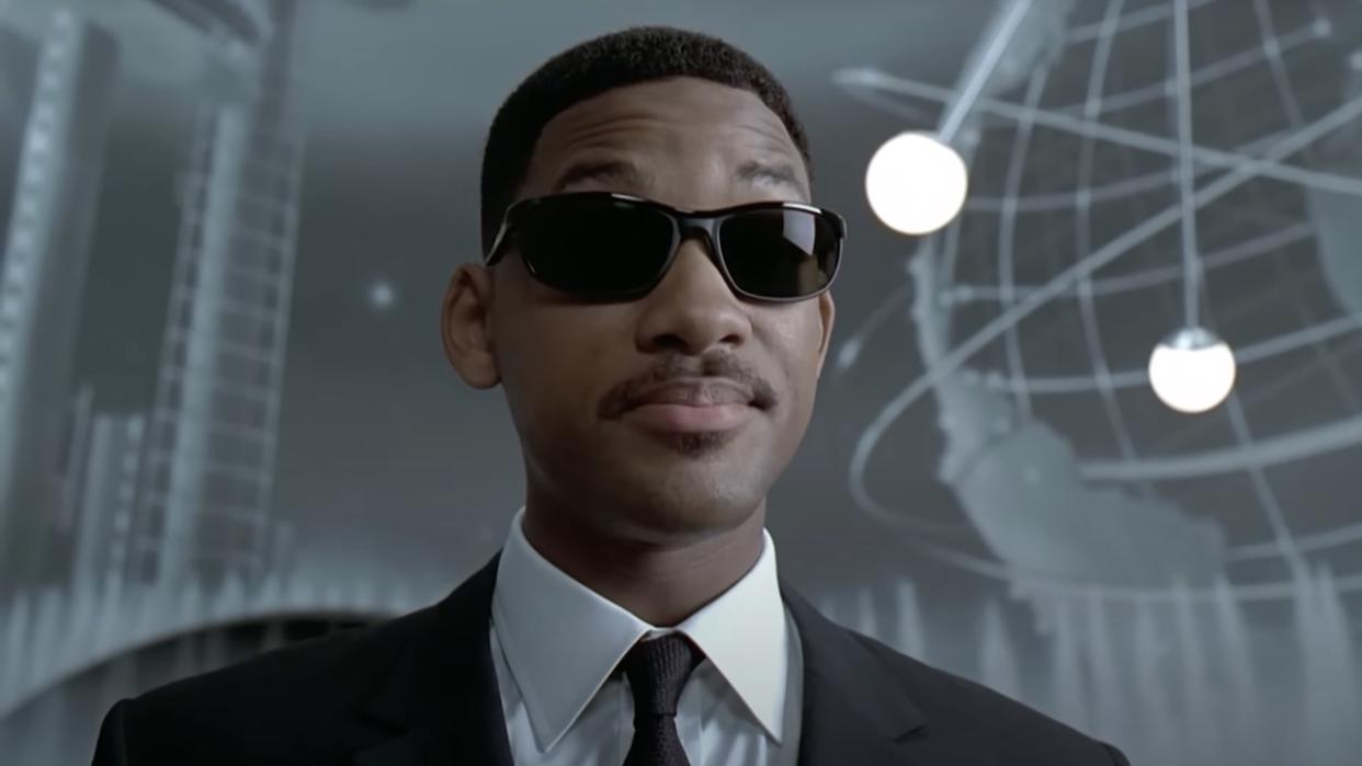  Will Smith wearing sunglasses as Agent J in Men in Black 