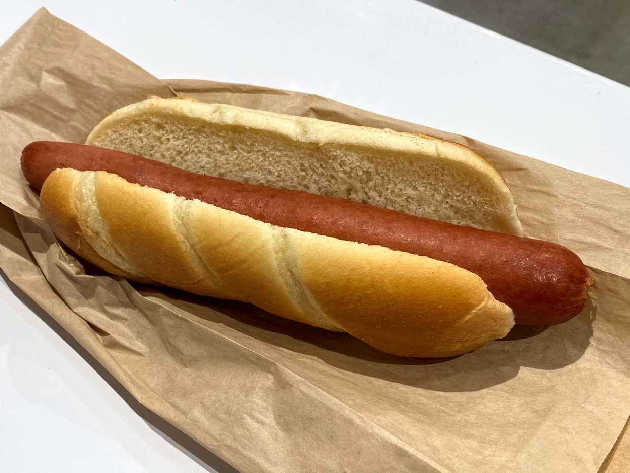 Costco cafe hot dog