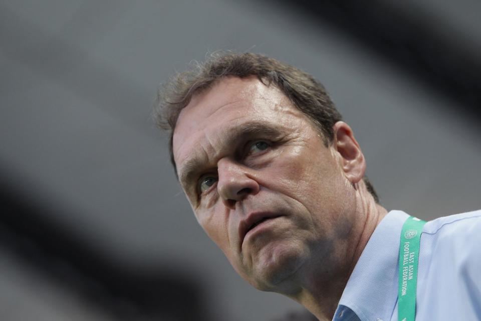 <p>Der Unterschätzte: Hinter Teamchef Frank Beckenbauer hatte Trainer Holger Osieck entscheidenden Anteil am Titel in Rom. Später arbeitete er als Trainer unter anderem in Japan und der Türkei, von 2010 bis 2013 war er Nationaltrainer Australiens. (Bild: 2013 Getty Images/Chung Sung-Jun)</p>