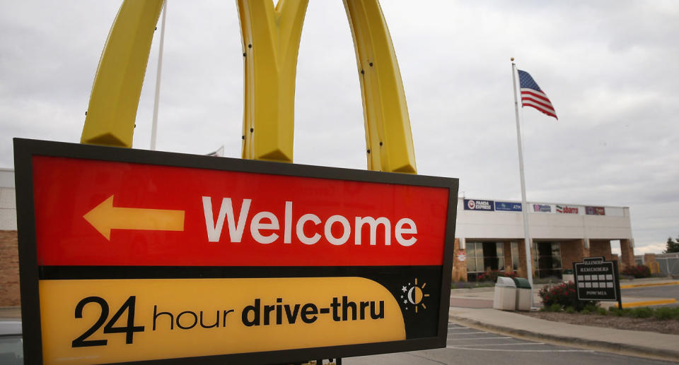 A touching act of kindness unfolded in a Tennessee McDonald's drive thru when a note was passed on.