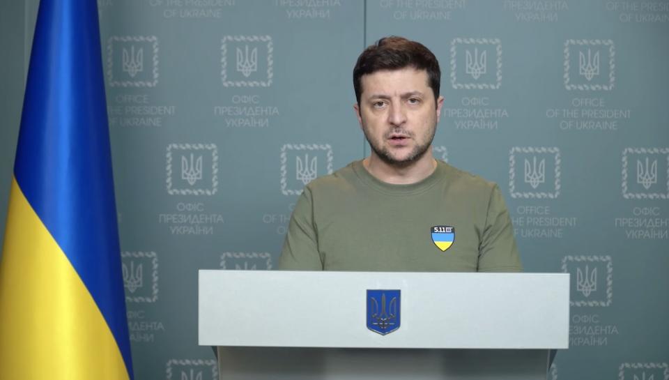 烏克蘭總統澤連斯基（Volodymyr Zelenskyy）在3日證實第一批來自其他國家的志願軍已抵達烏克蘭。   圖：翻攝自澤連斯基臉書