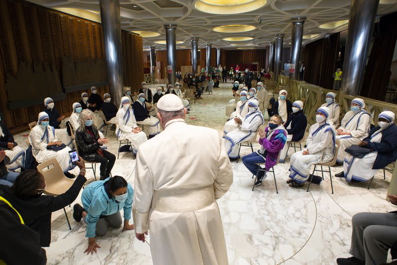 Pope Francis visits a vaccination centre at the Paul VI Hall