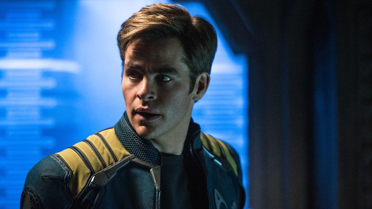  Chris Pine in Star Trek Beyond. 