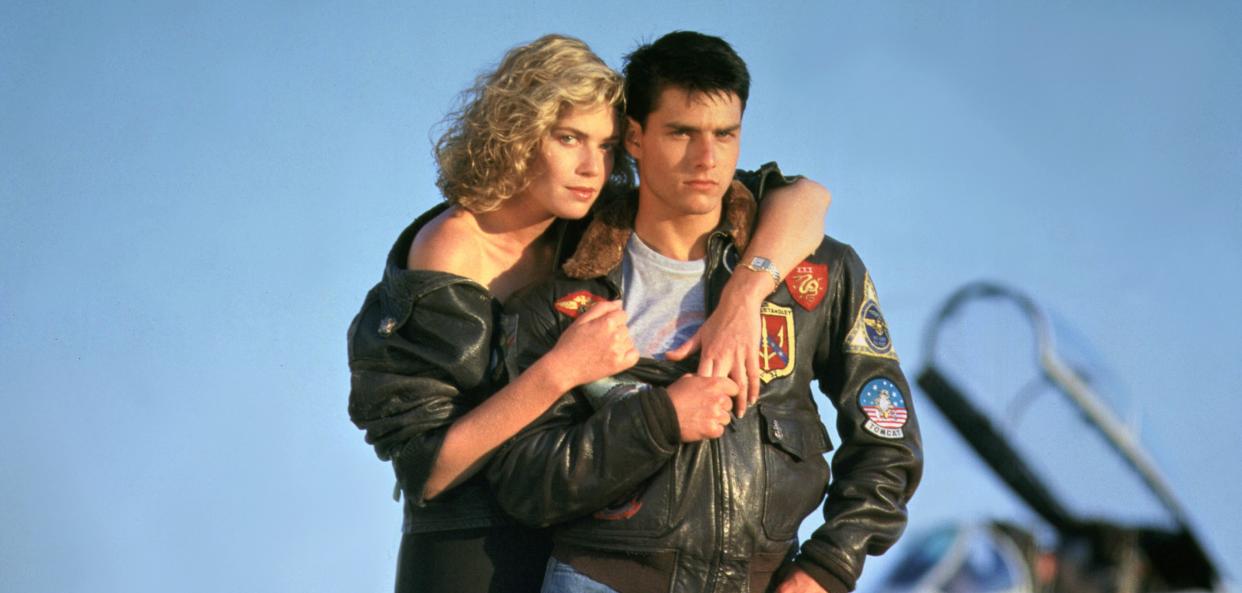 Kelly McGillis and Tom Cruise in Top Gun