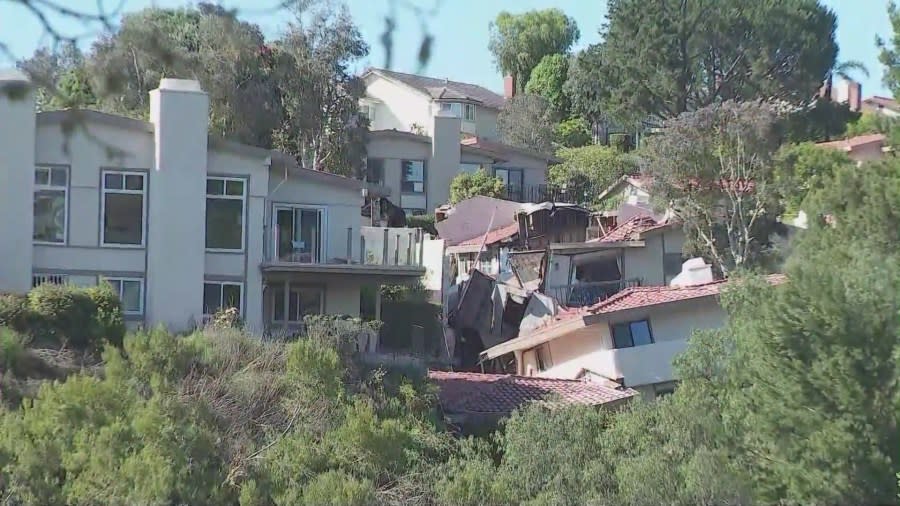 Rolling Hills Estate landslide in Palos Verdes Peninsula